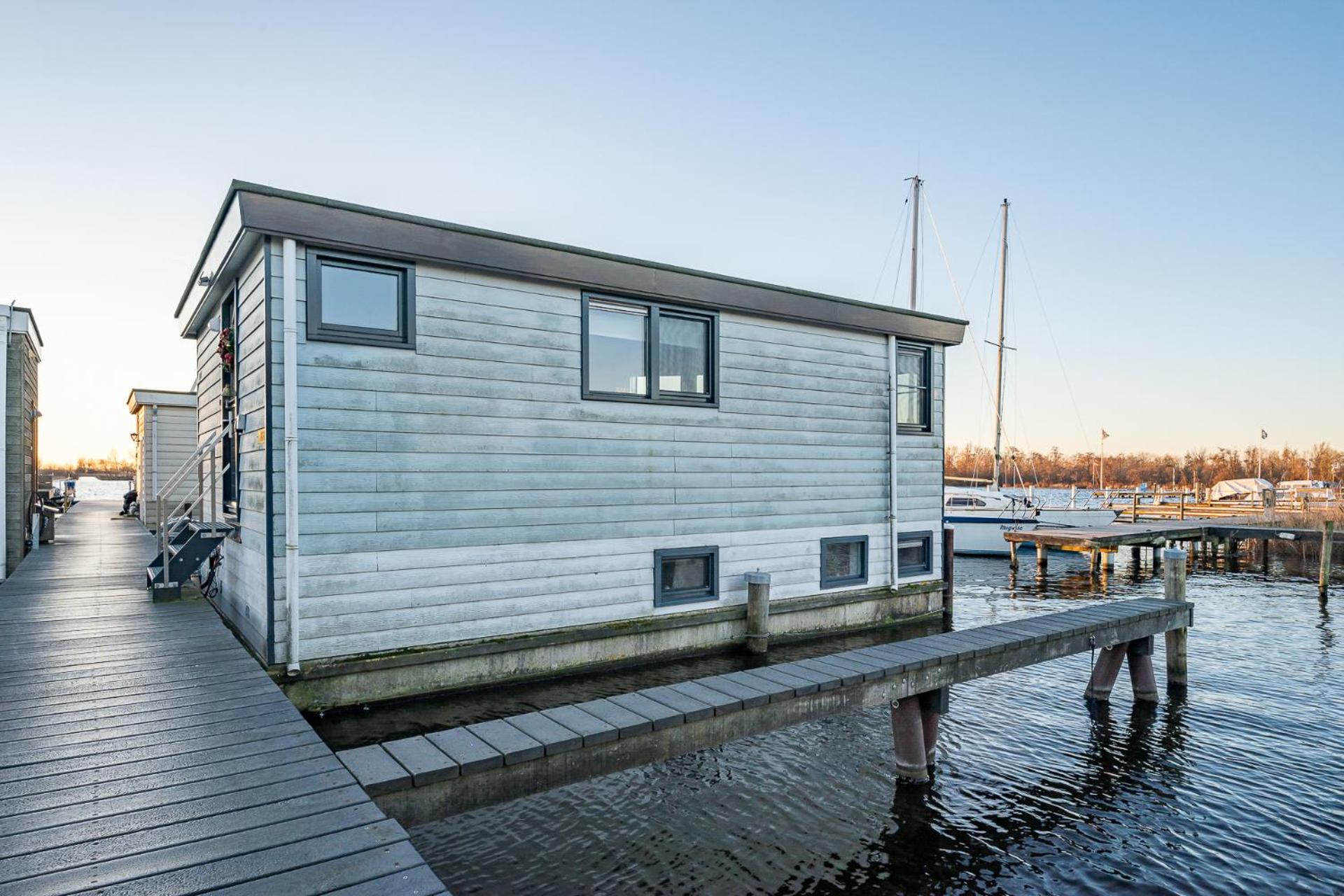 Watervillashiraz Aalsmeer Exterior photo